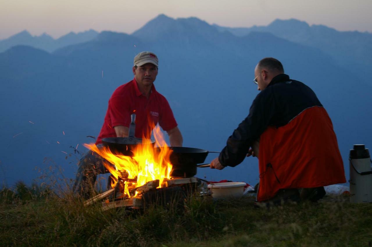 Hotel Garni Sonnhof Flachau Exteriör bild