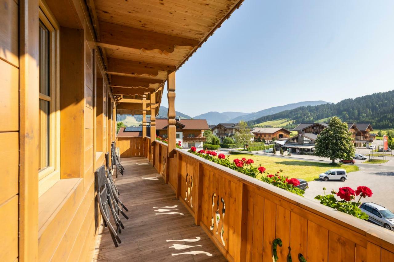 Hotel Garni Sonnhof Flachau Exteriör bild