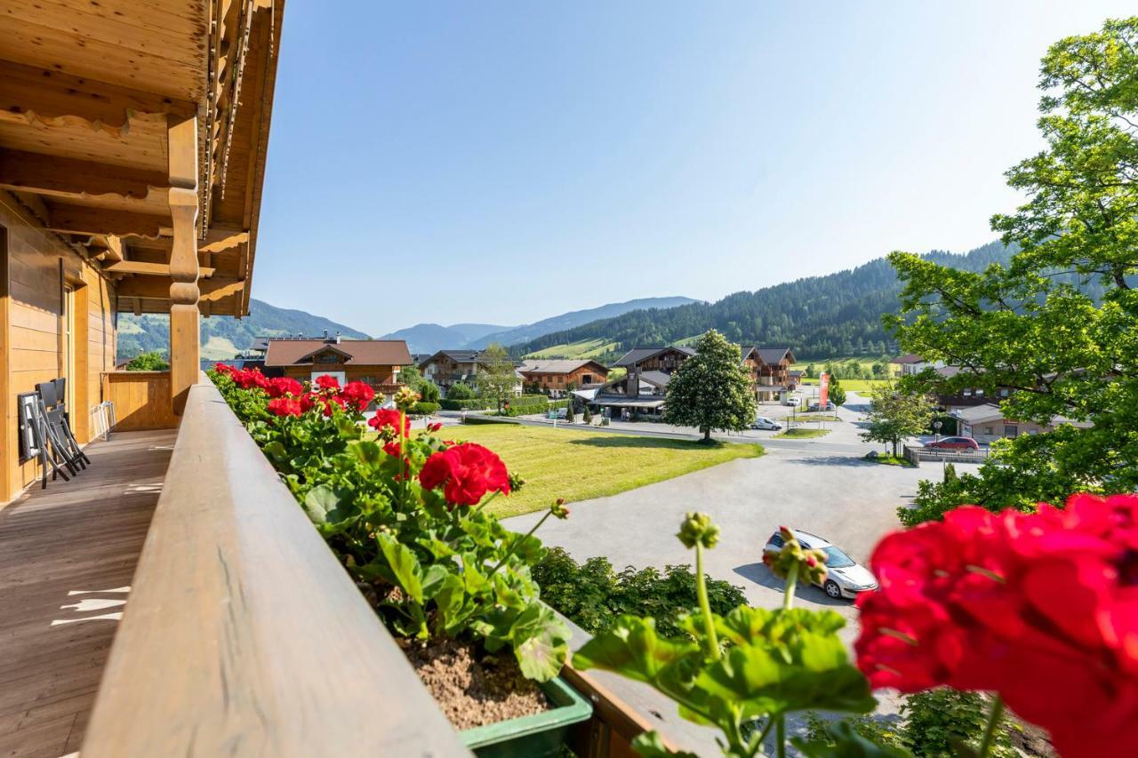 Hotel Garni Sonnhof Flachau Exteriör bild